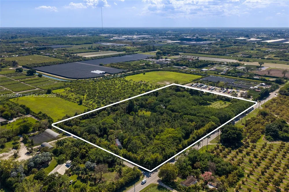 15000 SW 200th St Miami, FL 33187