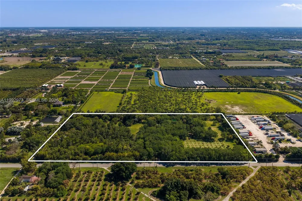 15000 SW 200th St Miami, FL 33187