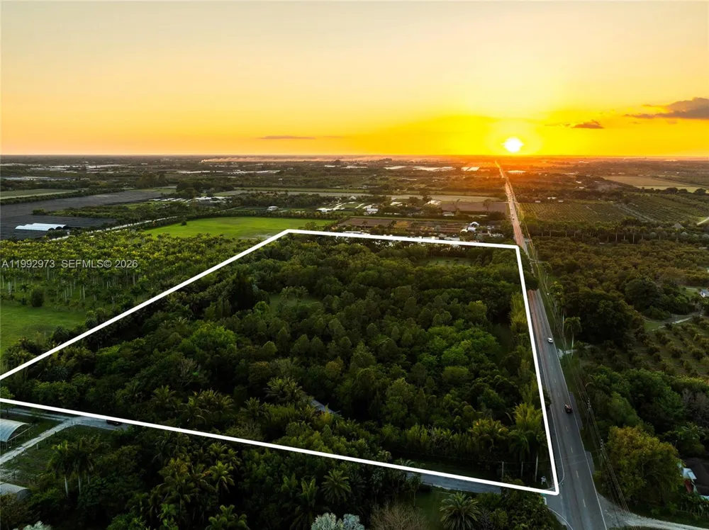 15000 SW 200th St Miami, FL 33187