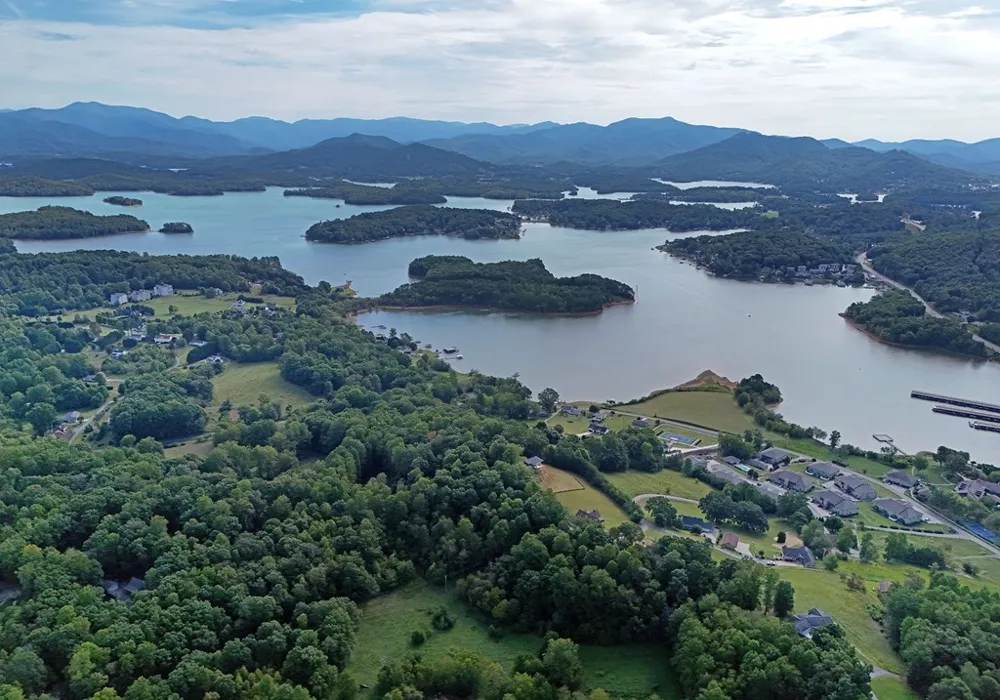 1724-H Watercrest Way Young Harris, GA 30582