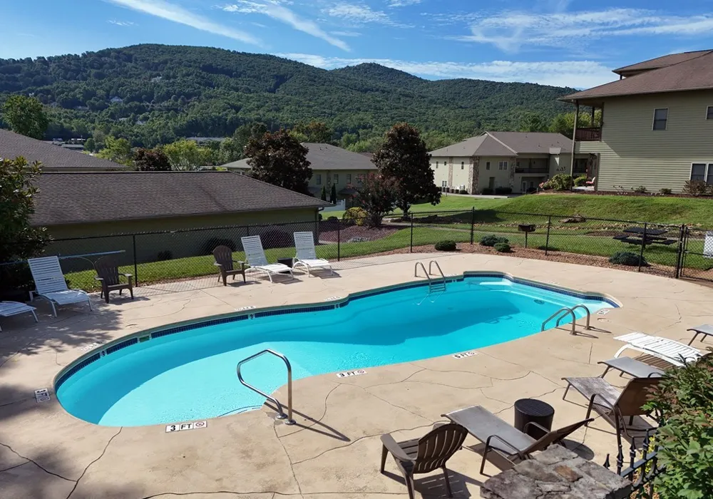 1724-H Watercrest Way Young Harris, GA 30582