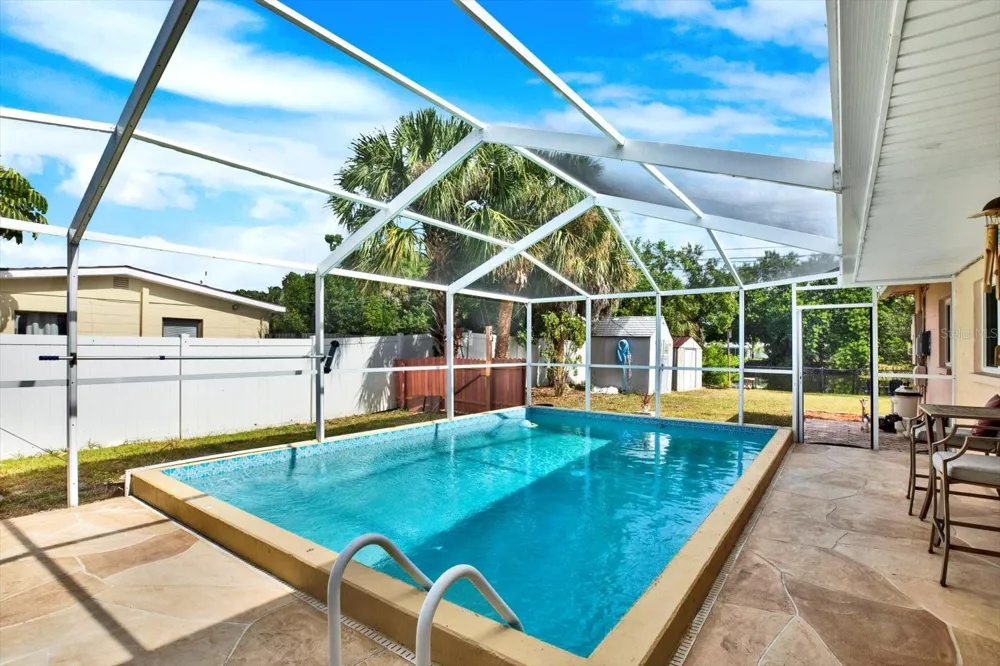 7395 18TH STREET St Petersburg, FL 33702