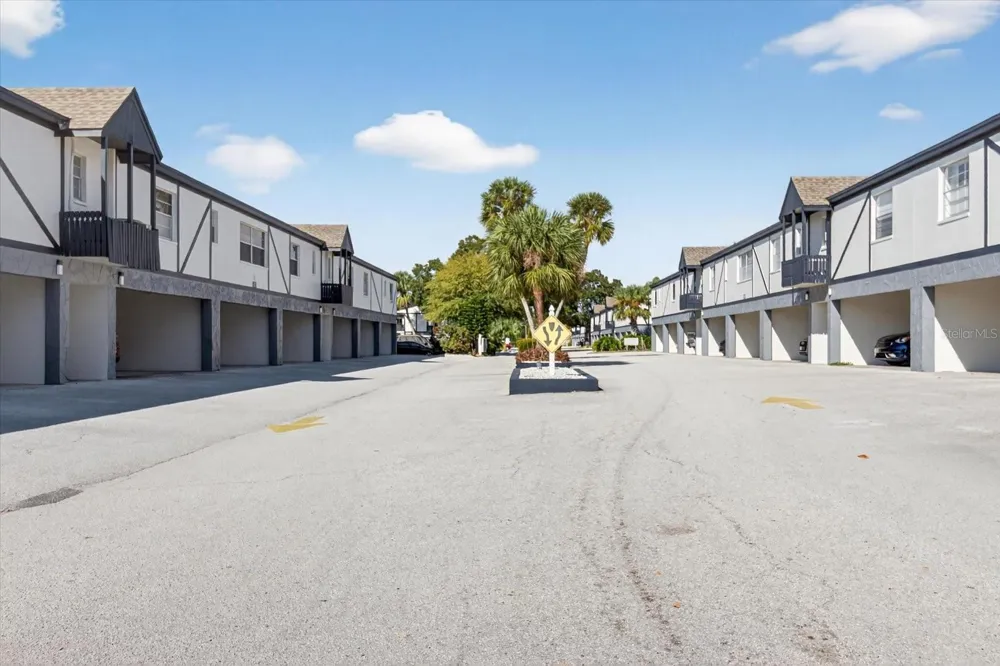 1146 KING ARTHUR COURT #110 Dunedin, FL 34698