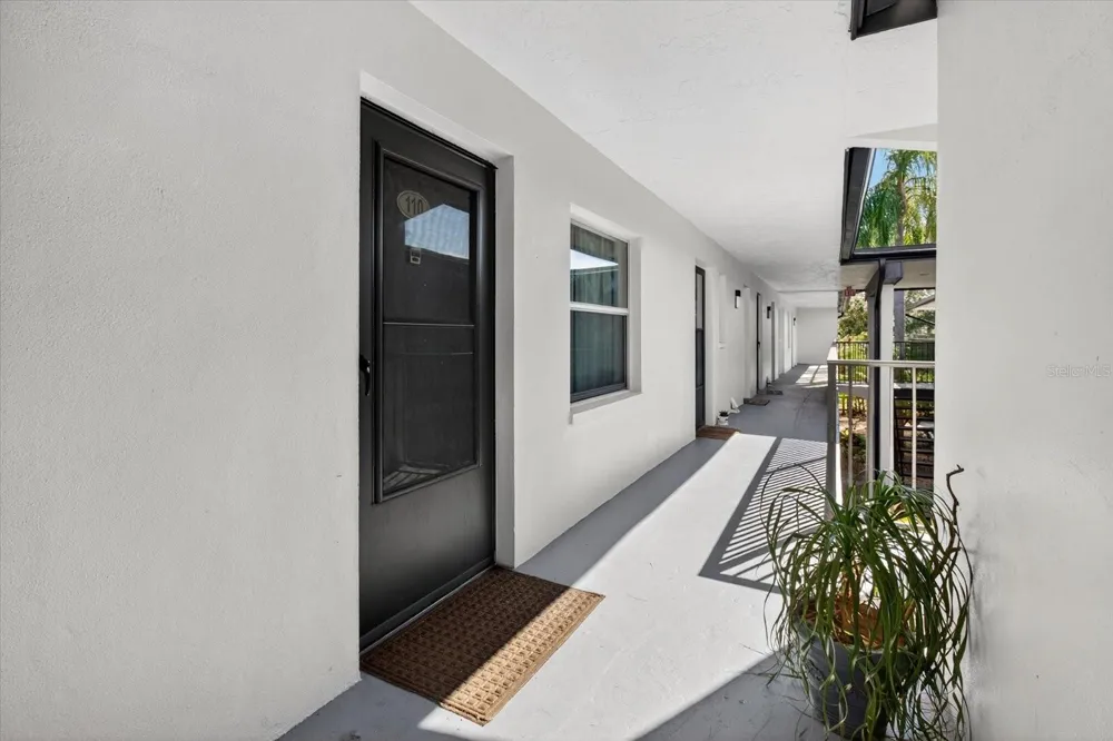 1146 KING ARTHUR COURT #110 Dunedin, FL 34698