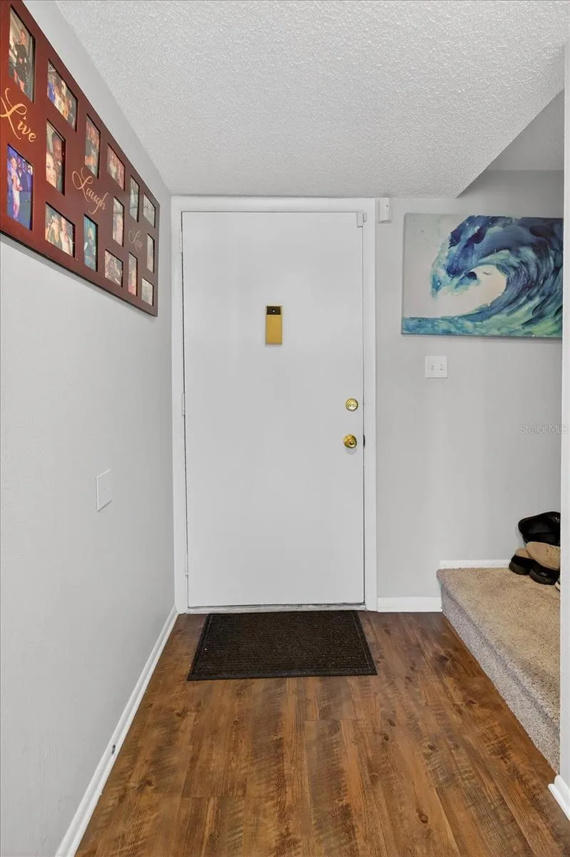 1146 KING ARTHUR COURT #110 Dunedin, FL 34698