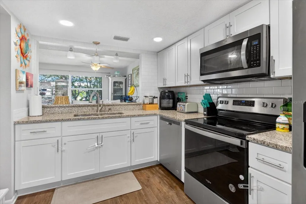 1146 KING ARTHUR COURT #110 Dunedin, FL 34698