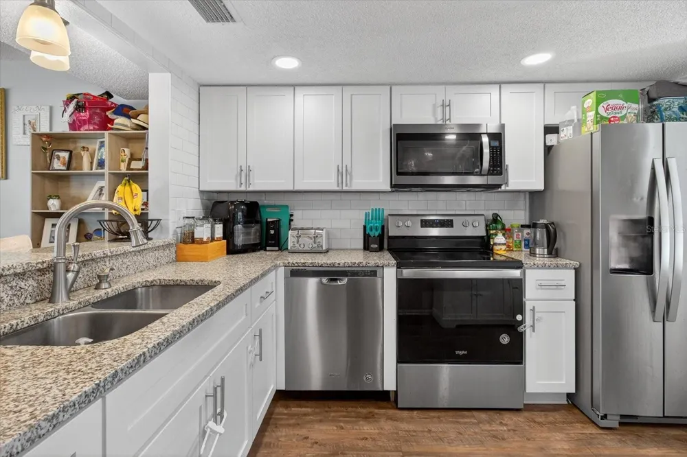 1146 KING ARTHUR COURT #110 Dunedin, FL 34698