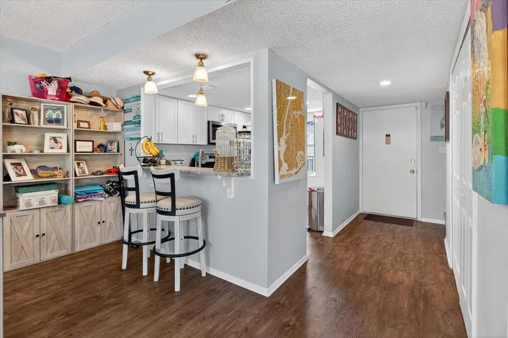 1146 KING ARTHUR COURT #110 Dunedin, FL 34698