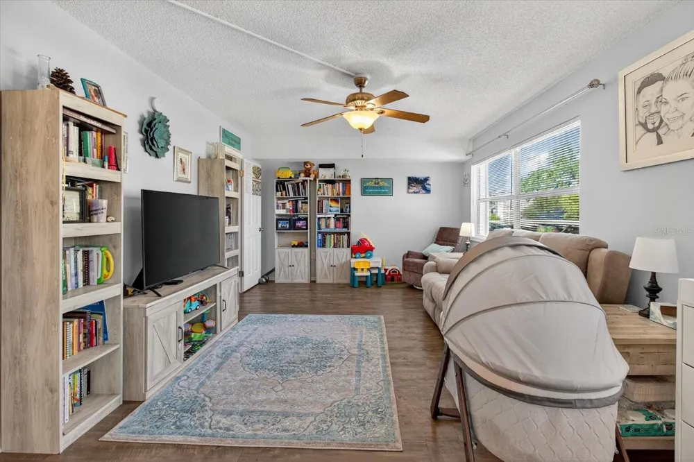 1146 KING ARTHUR COURT #110 Dunedin, FL 34698