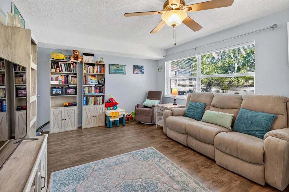 1146 KING ARTHUR COURT #110 Dunedin, FL 34698
