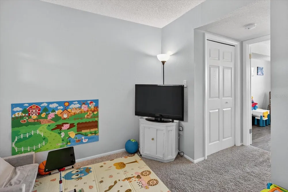 1146 KING ARTHUR COURT #110 Dunedin, FL 34698