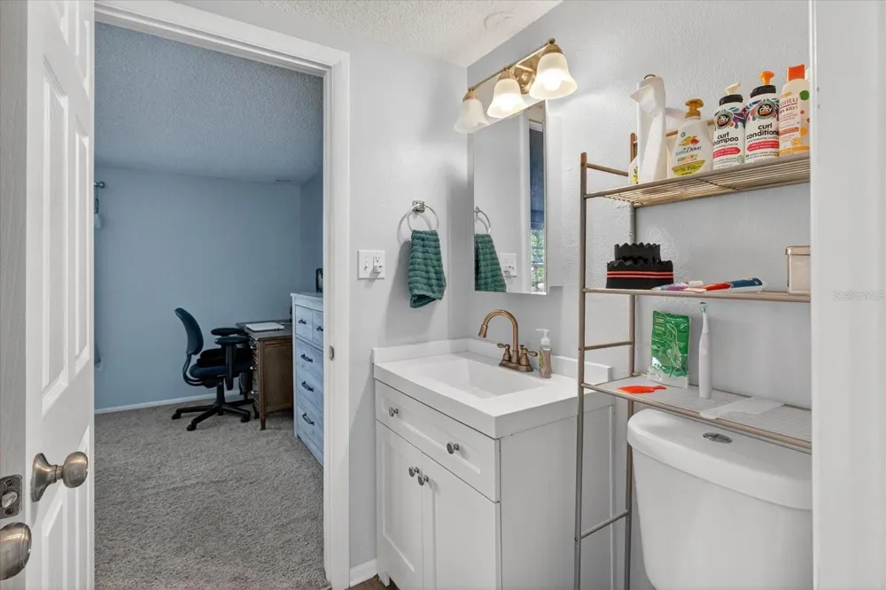 1146 KING ARTHUR COURT #110 Dunedin, FL 34698
