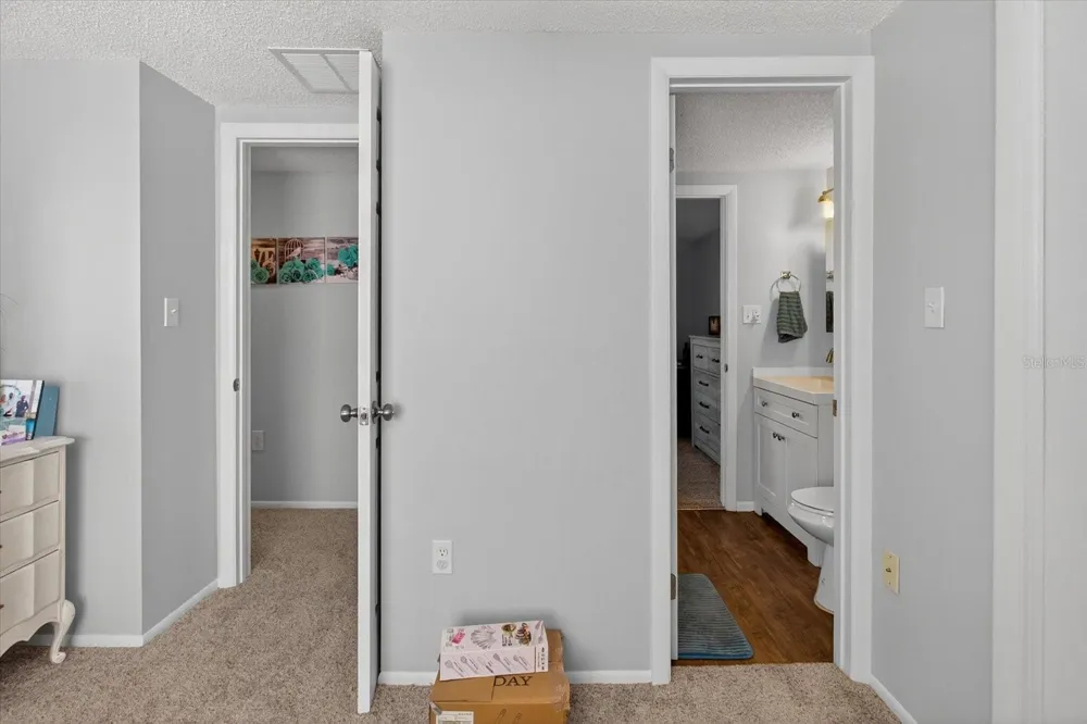 1146 KING ARTHUR COURT #110 Dunedin, FL 34698