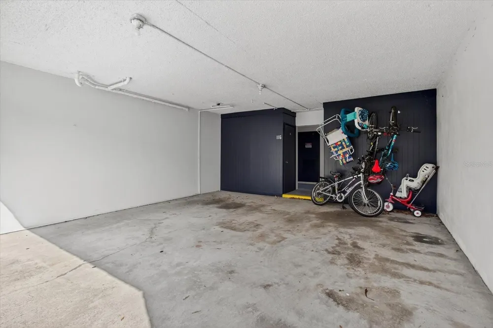 1146 KING ARTHUR COURT #110 Dunedin, FL 34698