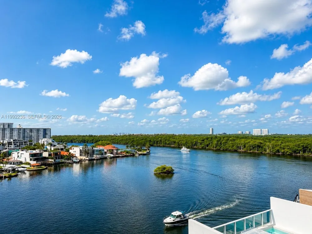 400 Sunny Isles Blvd #819 Sunny Isles Beach, FL 33160