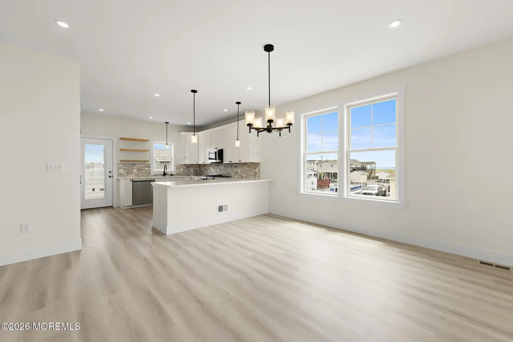 1131 S Green Street Tuckerton, NJ 08087