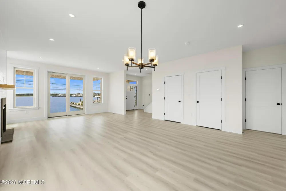 1131 S Green Street Tuckerton, NJ 08087