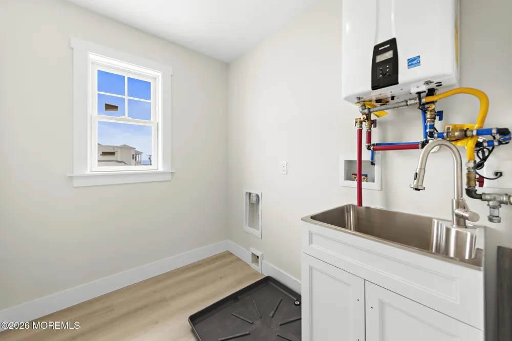 1131 S Green Street Tuckerton, NJ 08087