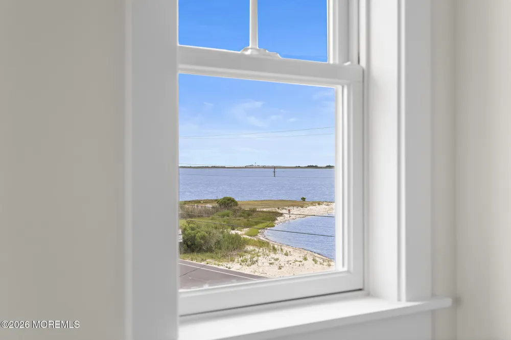 1131 S Green Street Tuckerton, NJ 08087