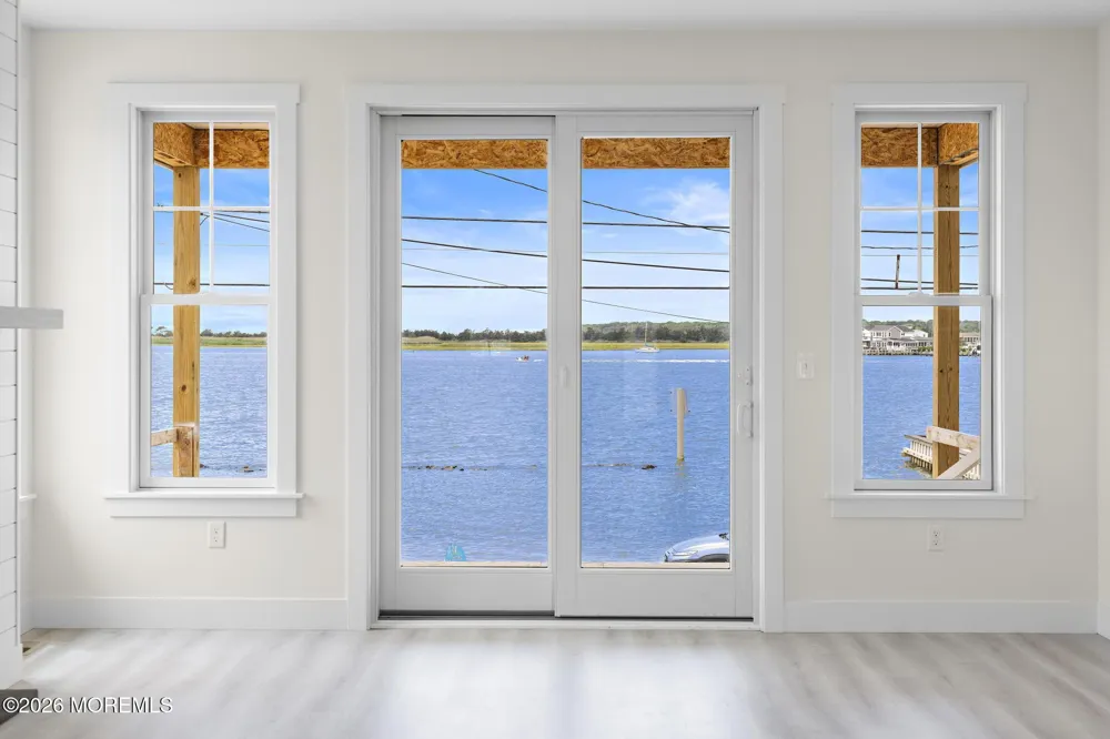 1131 S Green Street Tuckerton, NJ 08087