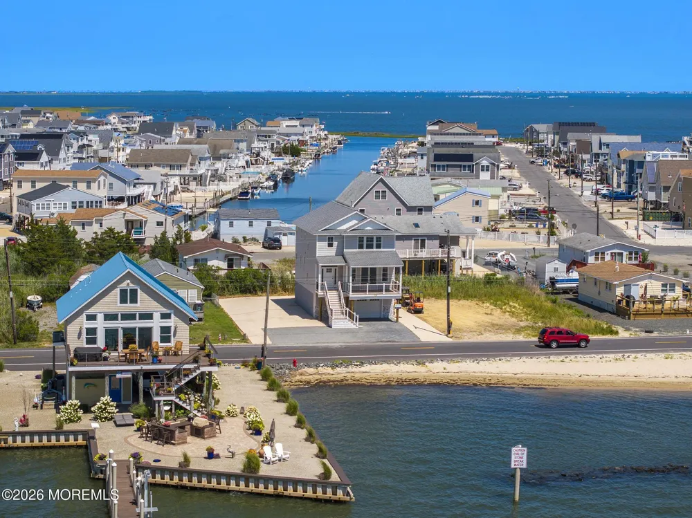 1131 S Green Street Tuckerton, NJ 08087