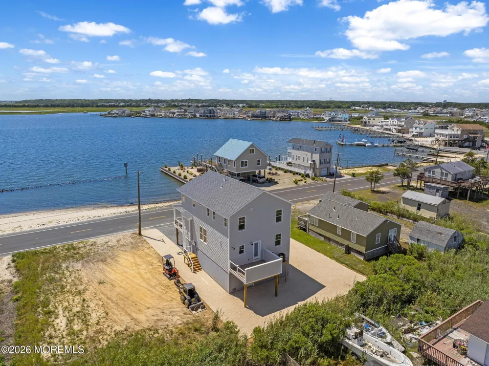 1131 S Green Street Tuckerton, NJ 08087