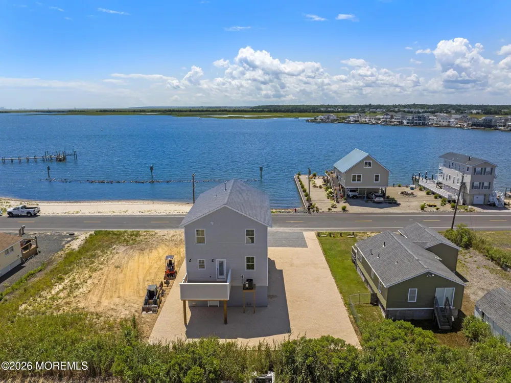 1131 S Green Street Tuckerton, NJ 08087