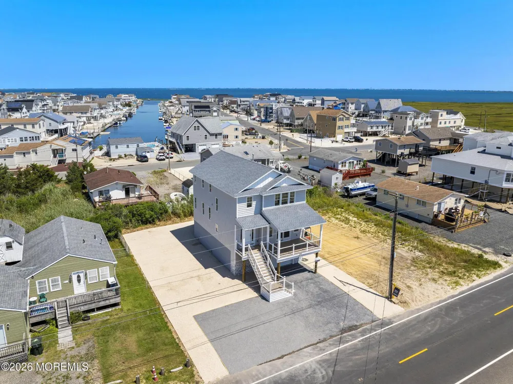 1131 S Green Street Tuckerton, NJ 08087