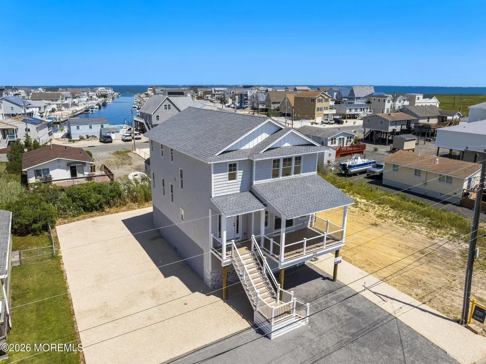 1131 S Green Street Tuckerton, NJ 08087