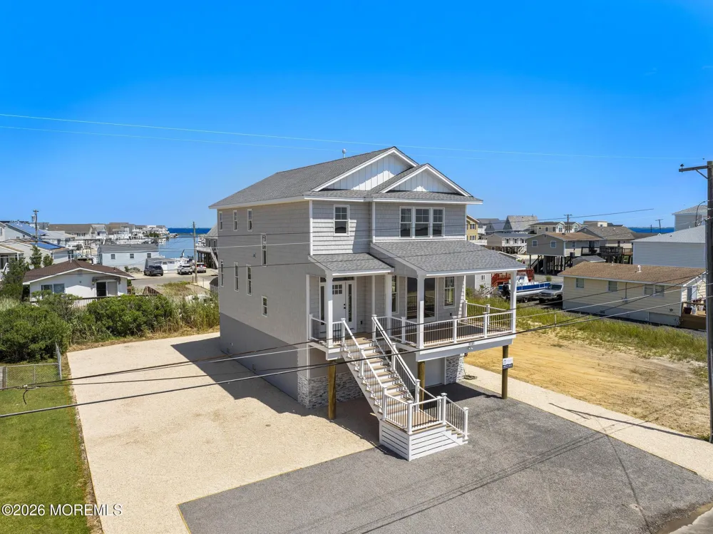 1131 S Green Street Tuckerton, NJ 08087