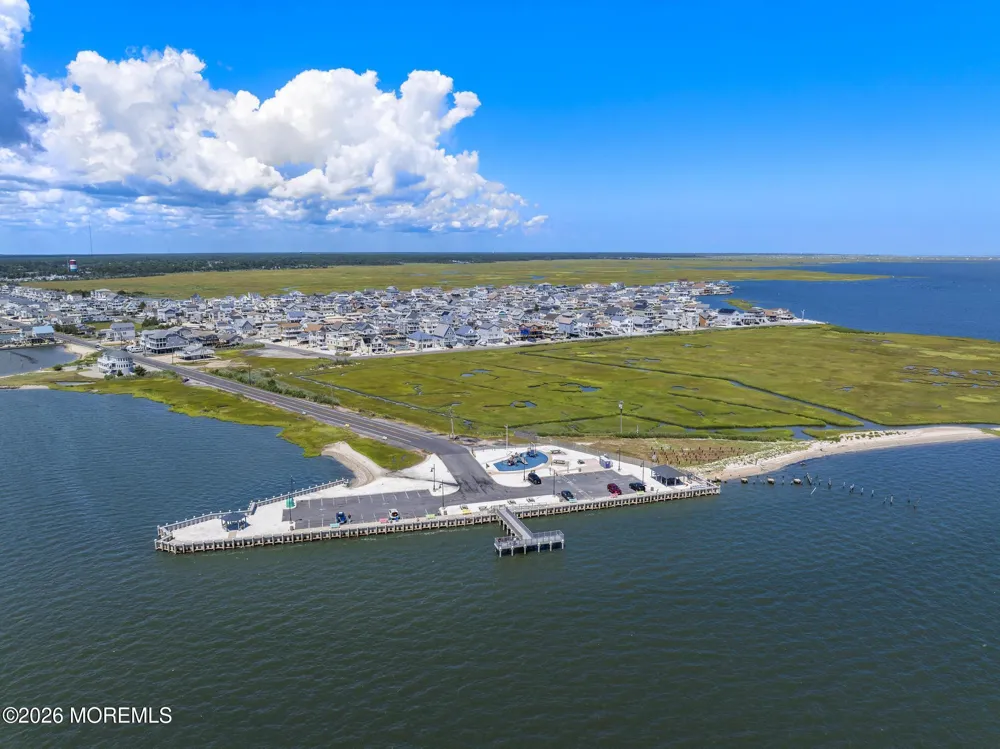1131 S Green Street Tuckerton, NJ 08087