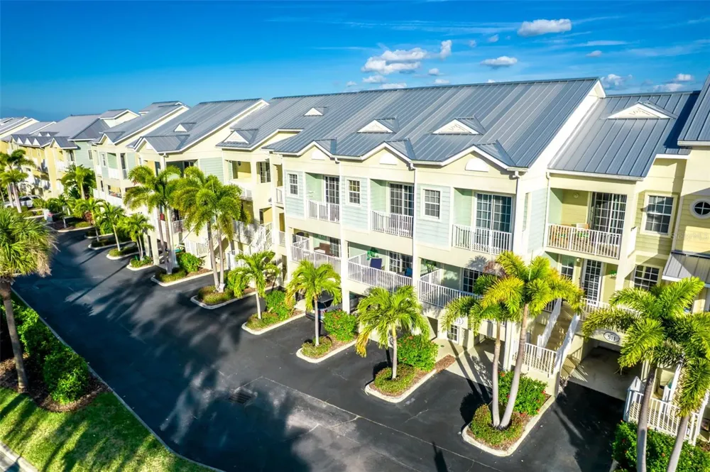 515 BAHIA BEACH BOULEVARD Ruskin, FL 33570