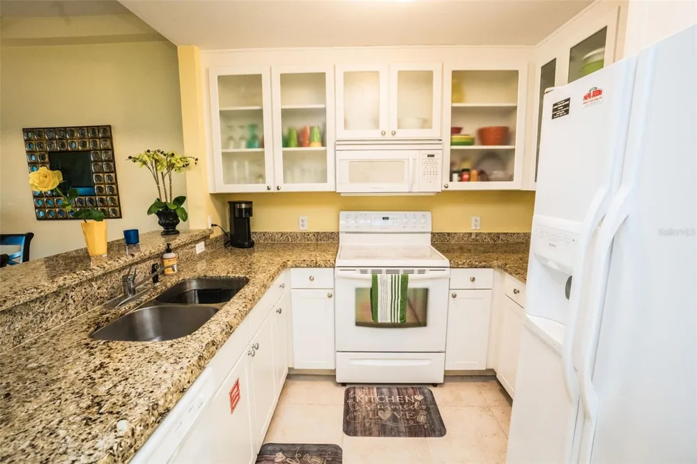 515 BAHIA BEACH BOULEVARD Ruskin, FL 33570