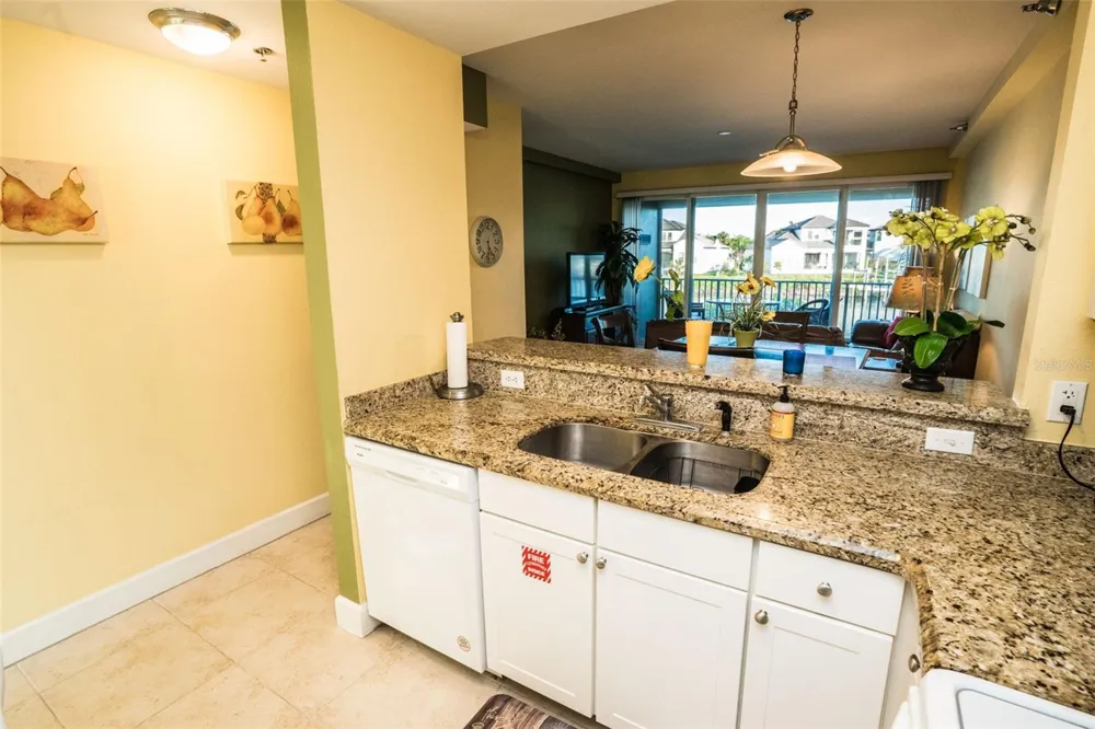 515 BAHIA BEACH BOULEVARD Ruskin, FL 33570