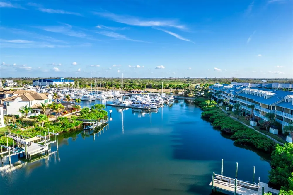 515 BAHIA BEACH BOULEVARD Ruskin, FL 33570