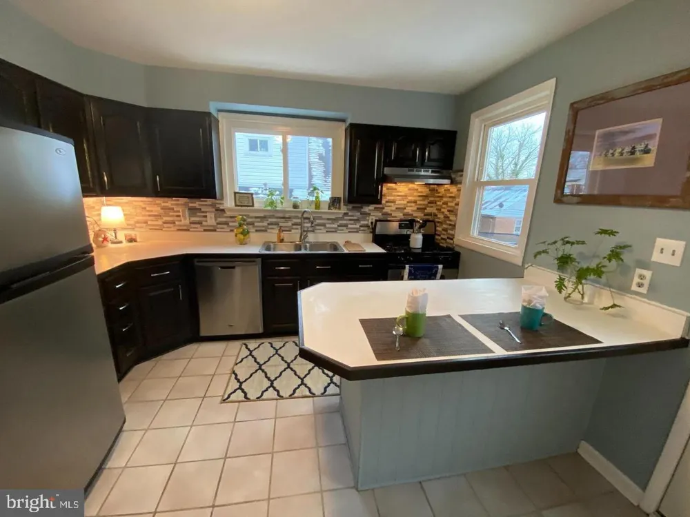 3807 CEDARHURST ROAD Baltimore, MD 21206