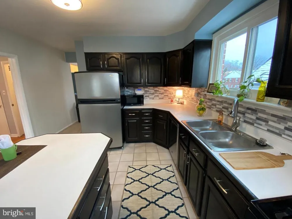 3807 CEDARHURST ROAD Baltimore, MD 21206
