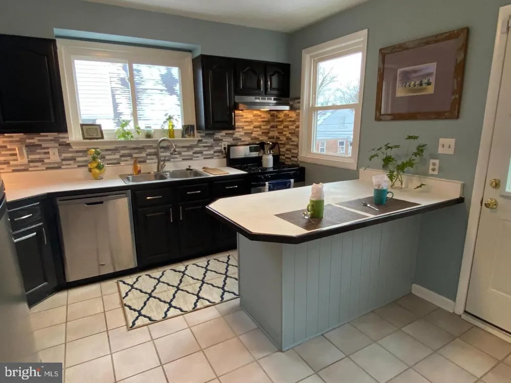 3807 CEDARHURST ROAD Baltimore, MD 21206