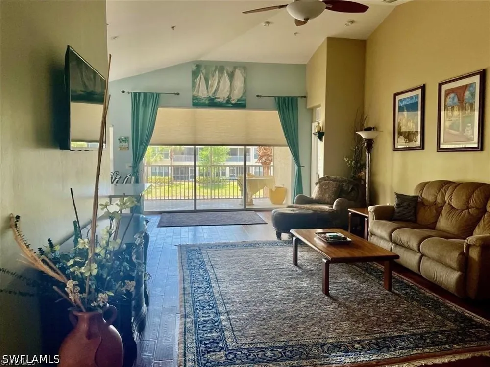 Tiffany Lane #1408 Naples, FL 34105