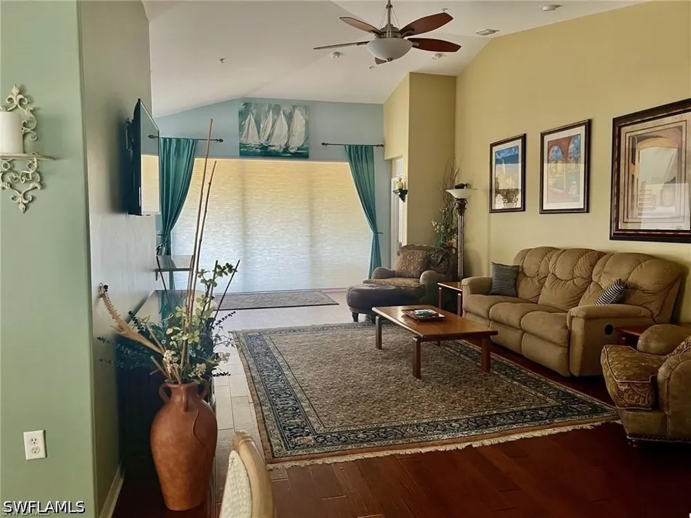 Tiffany Lane #1408 Naples, FL 34105