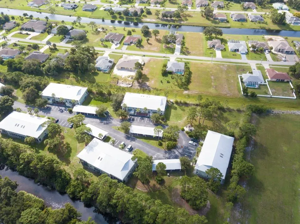 8151 MEMORY LANE #118 Rotonda West, FL 33947