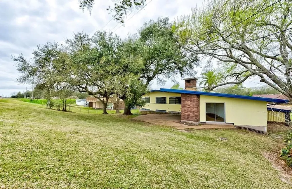 4600 Lakeshore Drive Port Arthur, TX 77642
