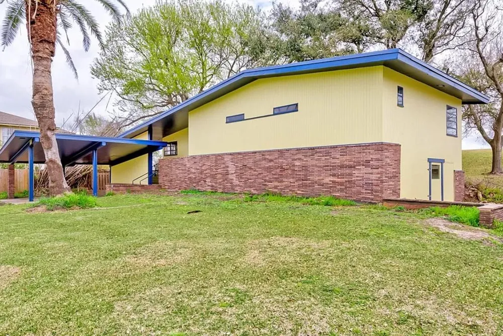 4600 Lakeshore Drive Port Arthur, TX 77642