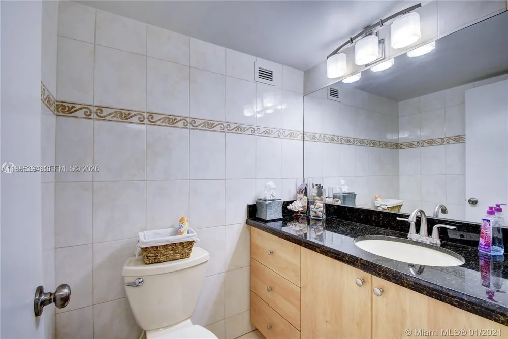 3800 S Ocean Dr #902 Hollywood, FL 33019