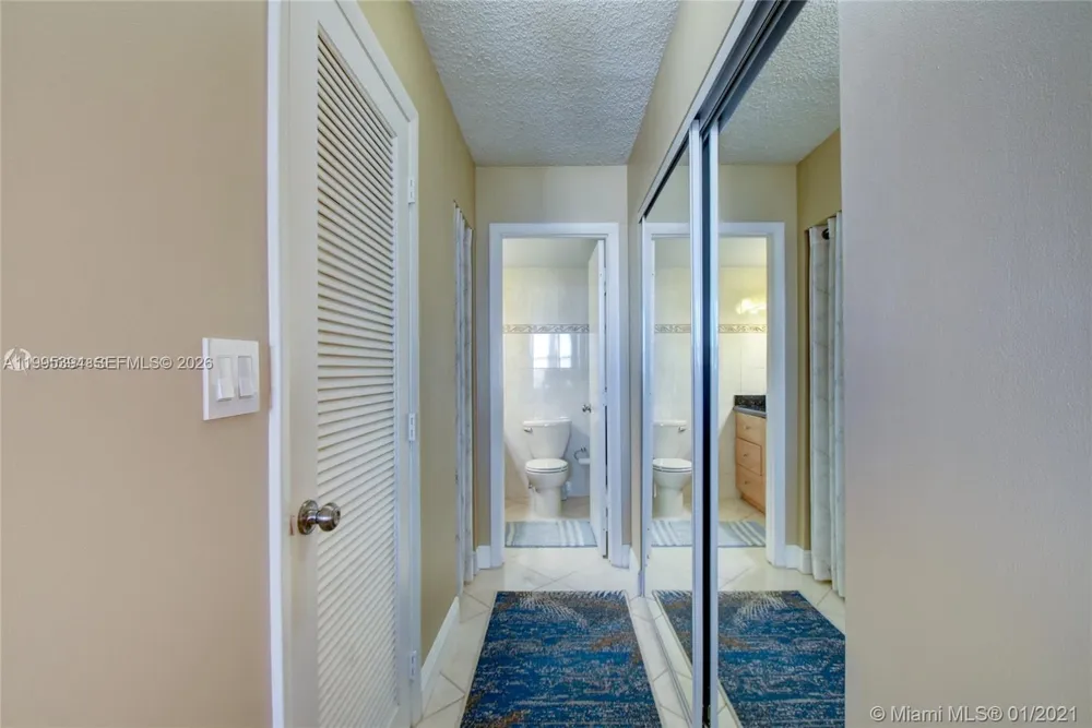 3800 S Ocean Dr #902 Hollywood, FL 33019