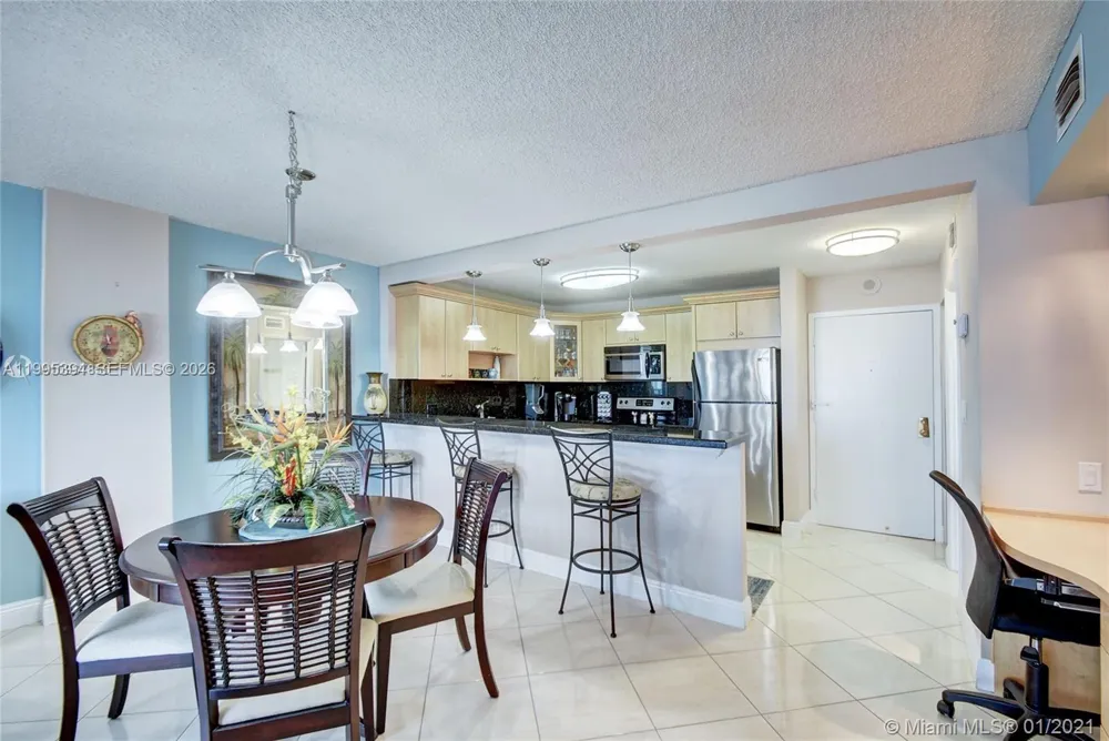 3800 S Ocean Dr #902 Hollywood, FL 33019