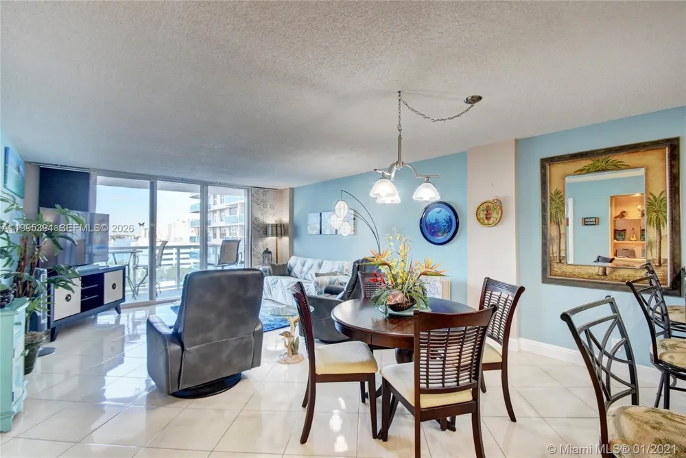 3800 S Ocean Dr #902 Hollywood, FL 33019