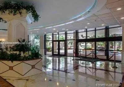 3800 S Ocean Dr #902 Hollywood, FL 33019