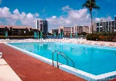 3800 S Ocean Dr #902 Hollywood, FL 33019