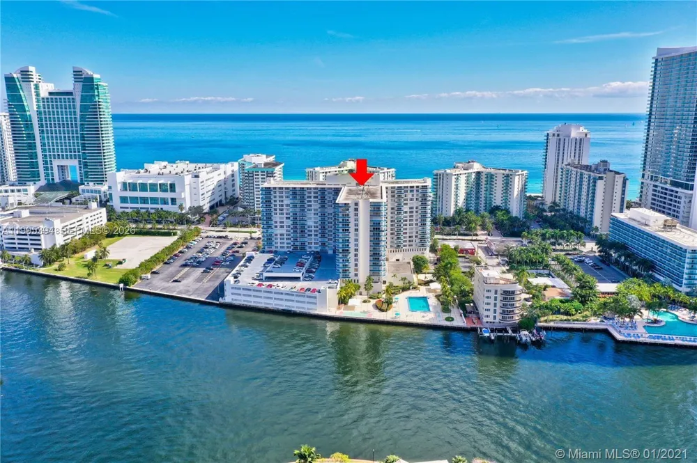 3800 S Ocean Dr #902 Hollywood, FL 33019